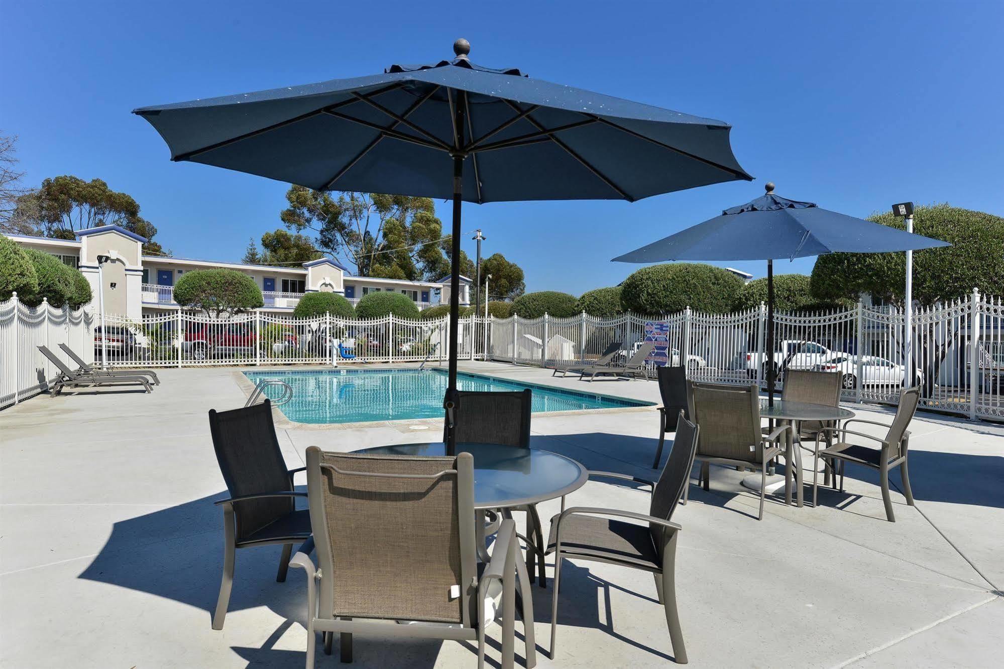 Motel 6-Vista, Ca Exteriér fotografie